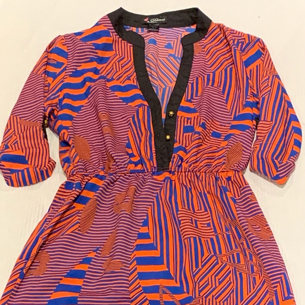Thigh-length tunic dress